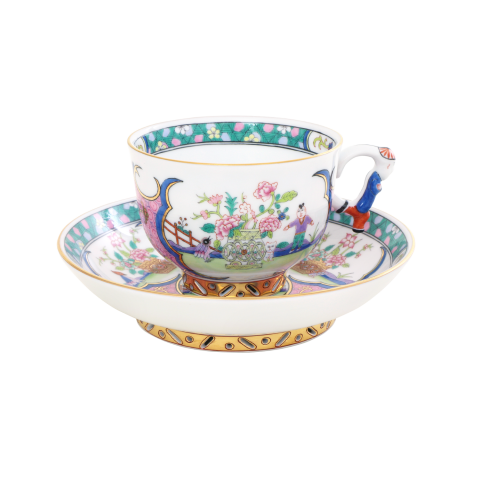 Teacup with saucer, mandarin handle
